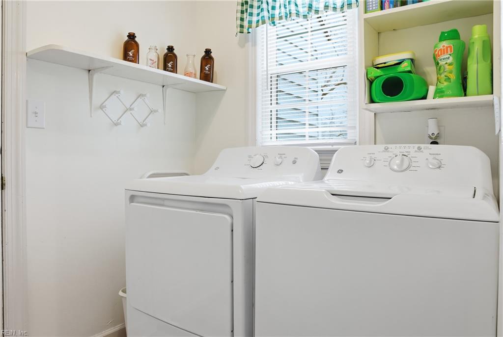 53 Hertzler Road Newport News VA 23602