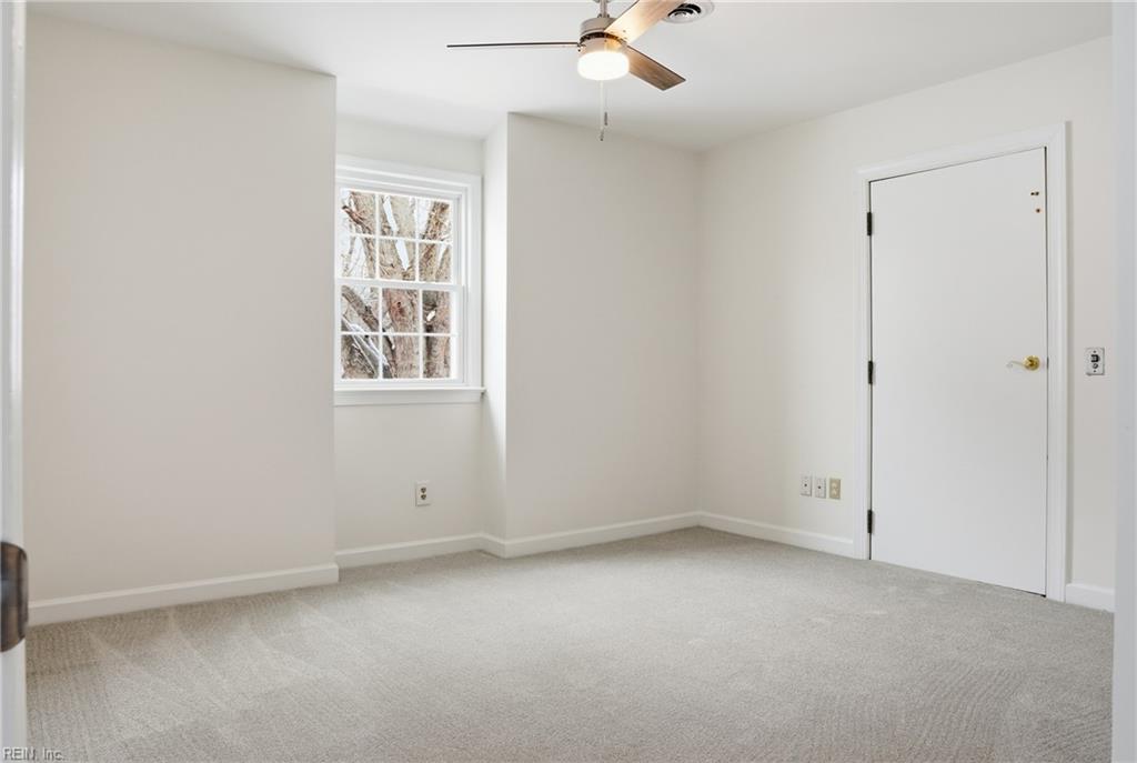 53 Hertzler Road Newport News VA 23602