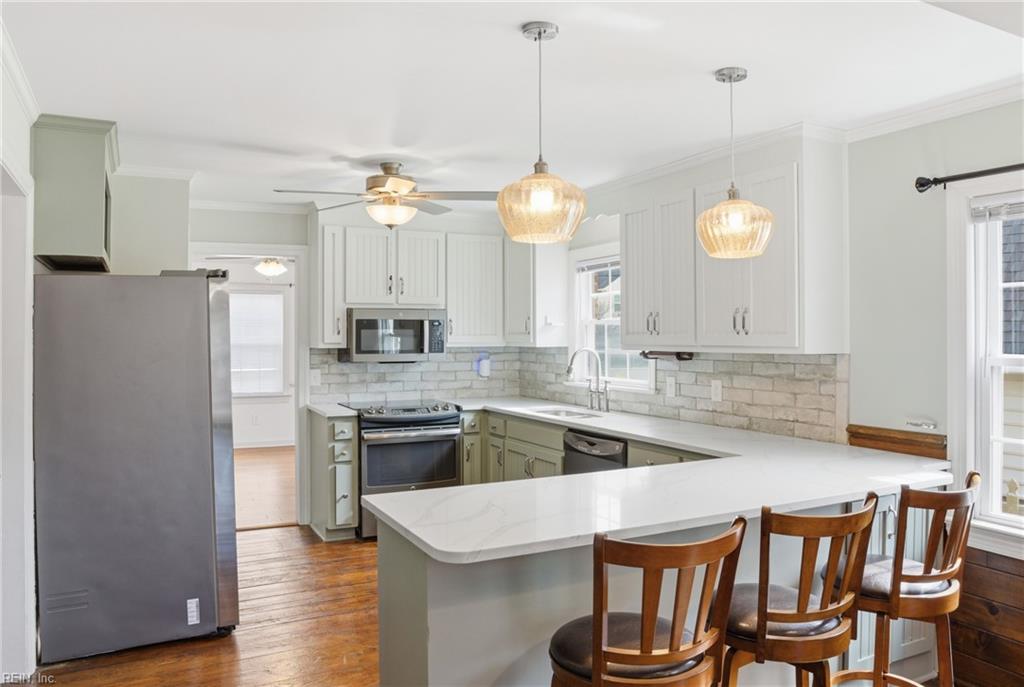 53 Hertzler Road Newport News VA 23602
