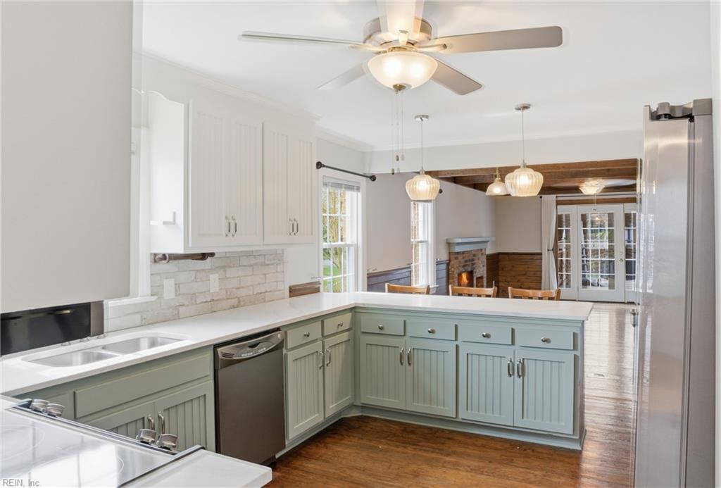 53 Hertzler Road Newport News VA 23602