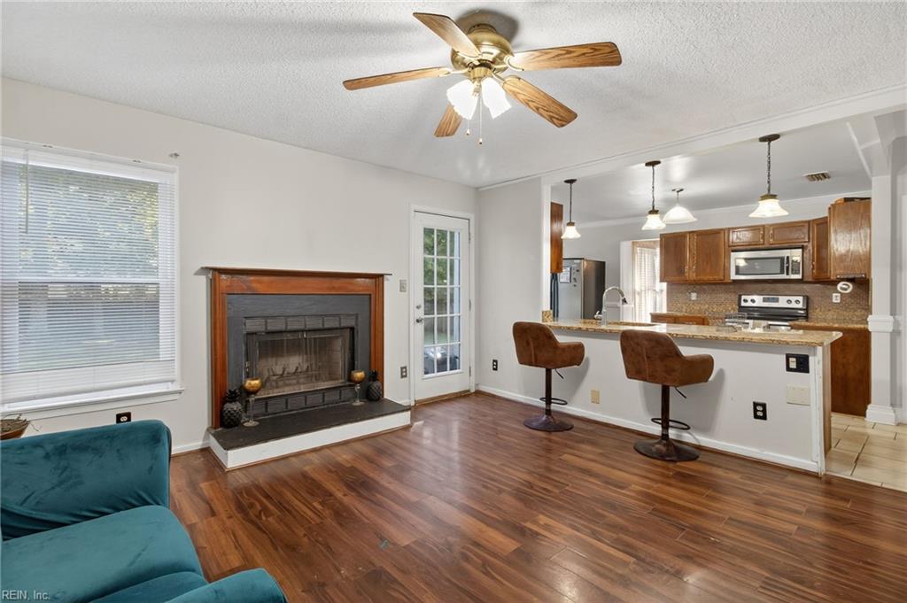882 Belvoir Circle Newport News VA 23608