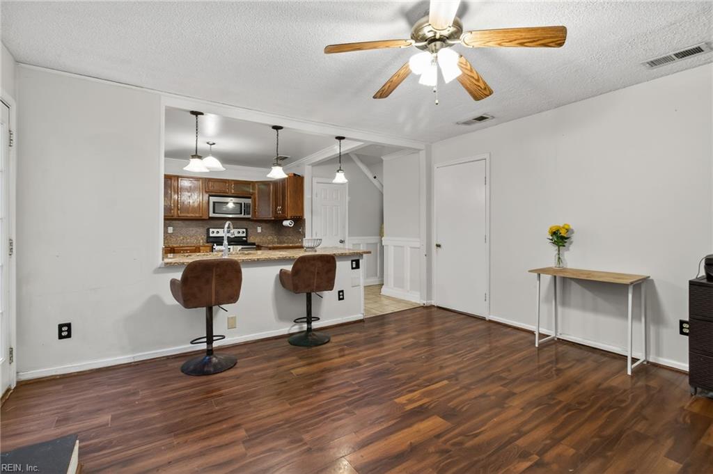 882 Belvoir Circle Newport News VA 23608