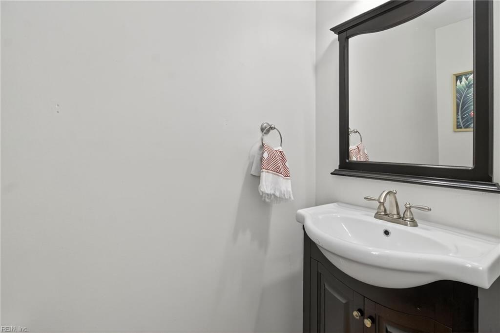 882 Belvoir Circle Newport News VA 23608