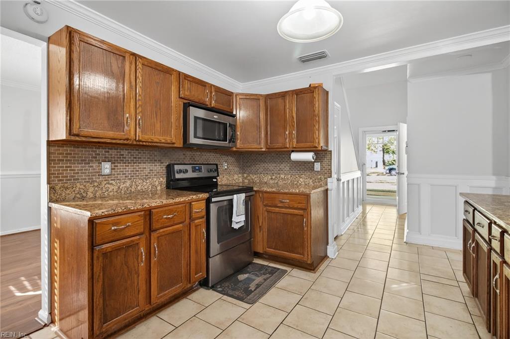 882 Belvoir Circle Newport News VA 23608