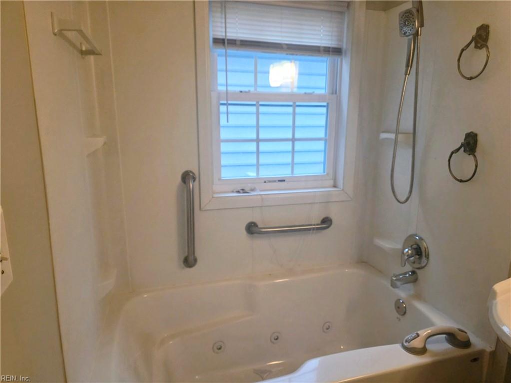 625 Center Avenue Newport News VA 23601