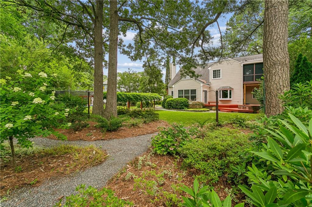 103 Melvins End Yorktown VA 23693