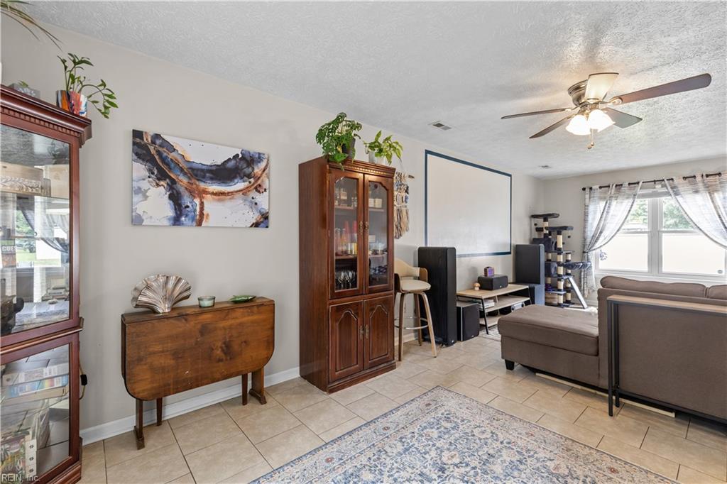 695 Chatsworth Drive Newport News VA 23601