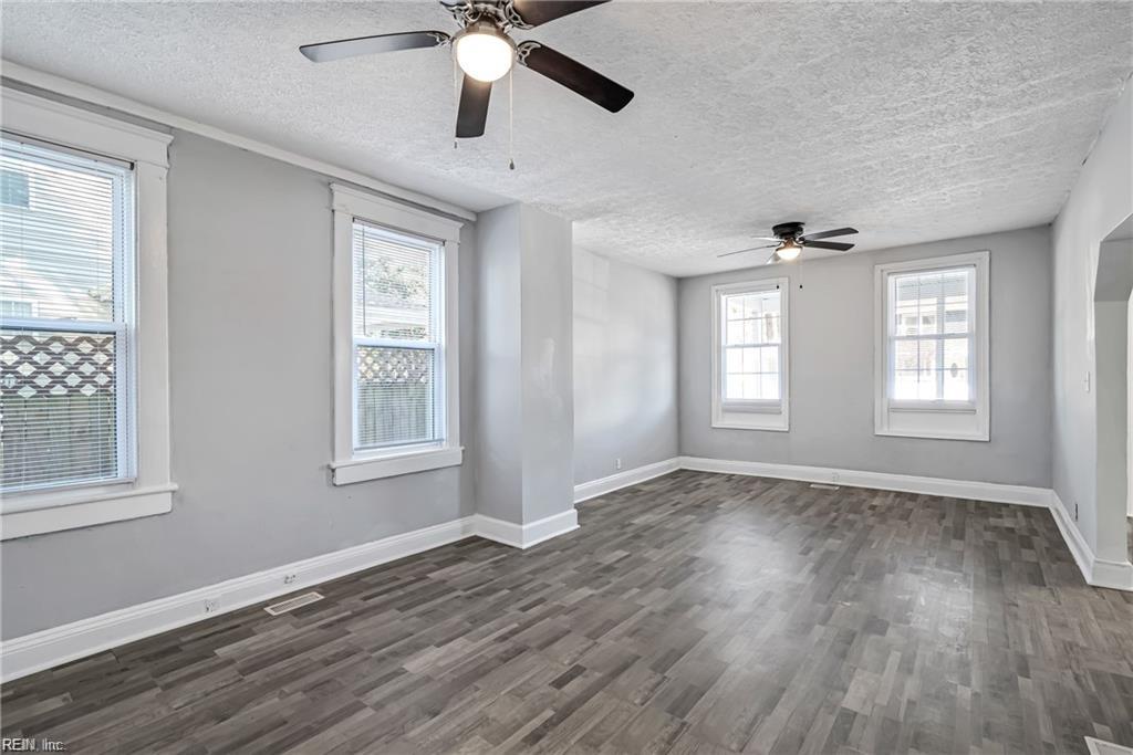 2011 Chestnut Avenue Newport News VA 23607