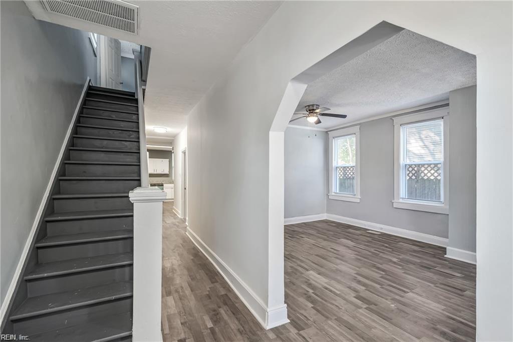 2011 Chestnut Avenue Newport News VA 23607