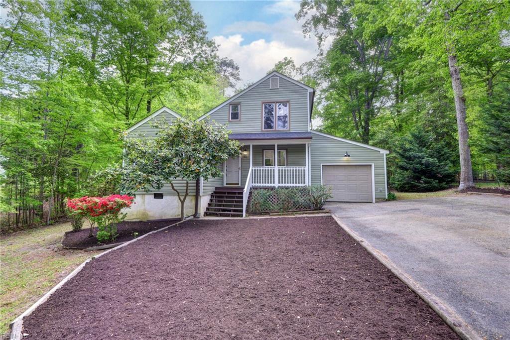 2906 Richard Pace N Williamsburg VA 23185