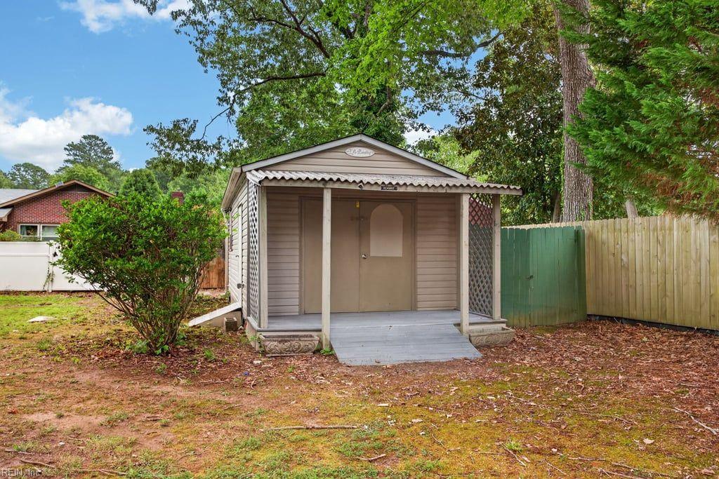 404 Ella Taylor Road Yorktown VA 23692