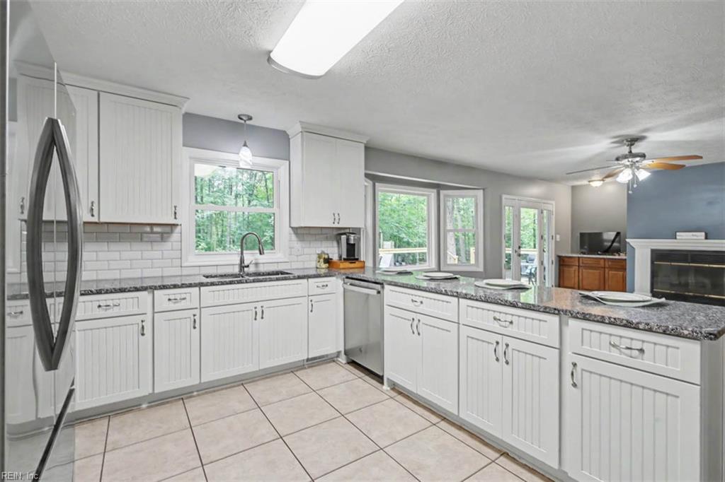8172 Manor Drive Gloucester VA 23061
