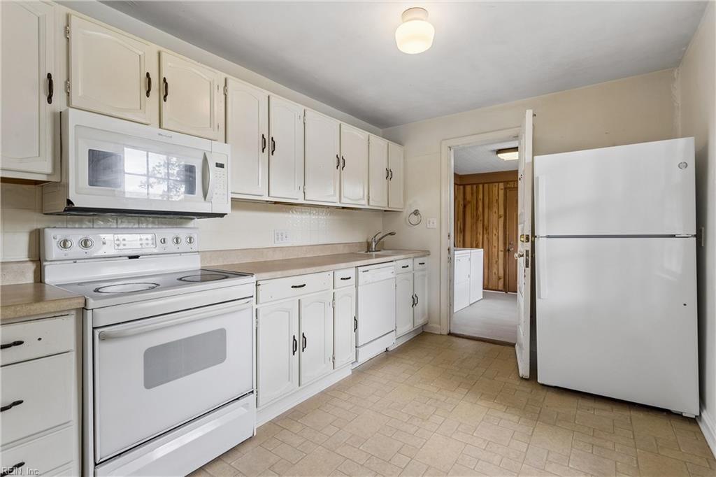 807 Paul Street Newport News VA 23605
