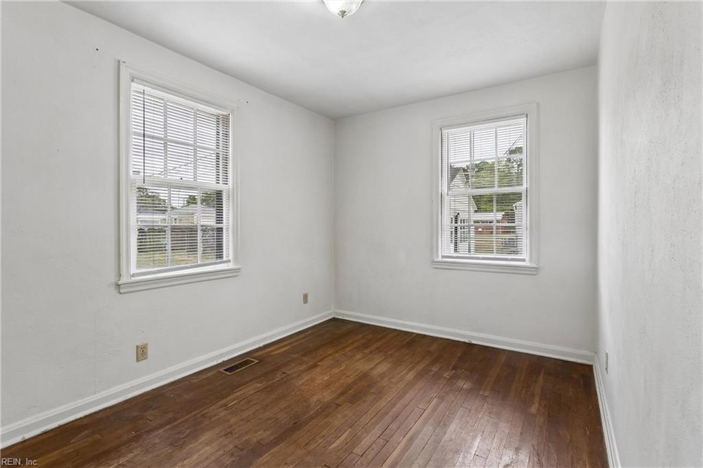 807 Paul Street Newport News VA 23605
