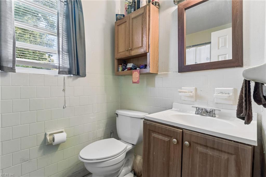 2014 Roanoke Avenue Newport News VA 23607