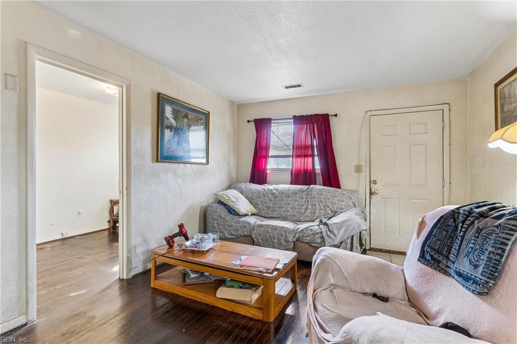 2014 Roanoke Avenue Newport News VA 23607