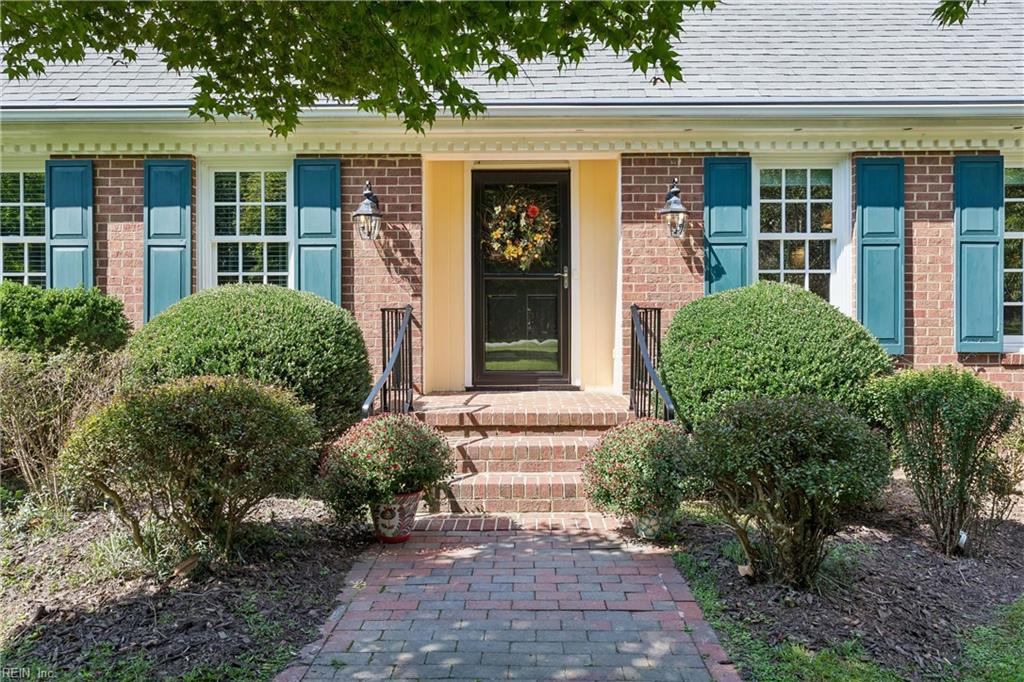 285 E Queens Drive Williamsburg VA 23185