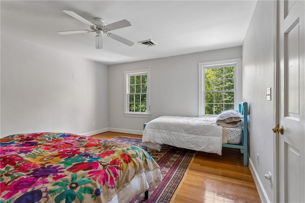 285 E Queens Drive Williamsburg VA 23185