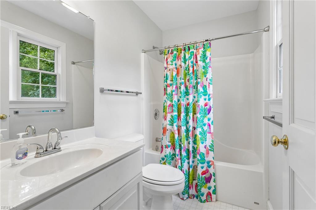 285 E Queens Drive Williamsburg VA 23185