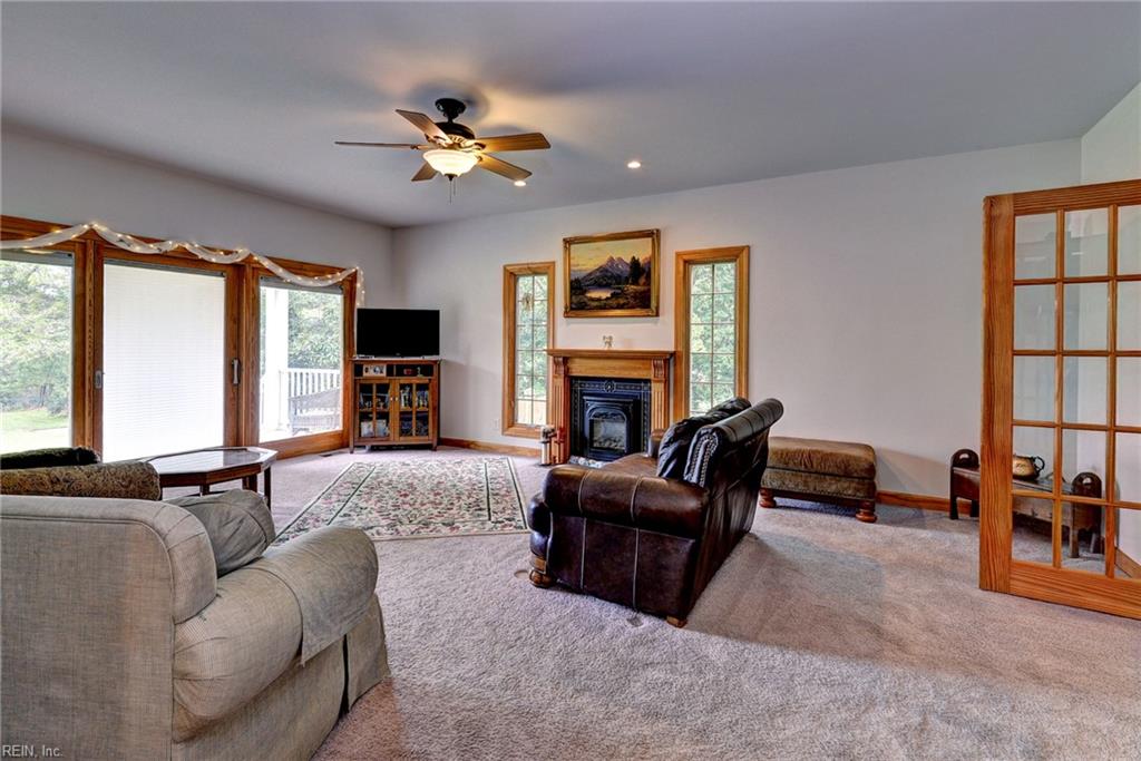 427 Weston Road Yorktown VA 23692