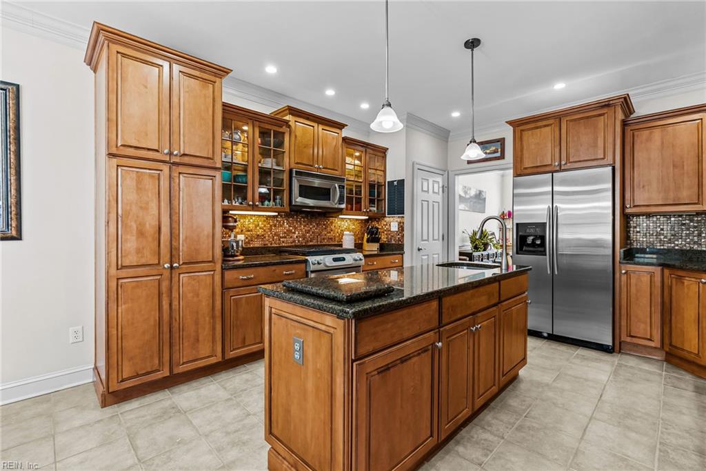 100 Short Hole Williamsburg VA 23188