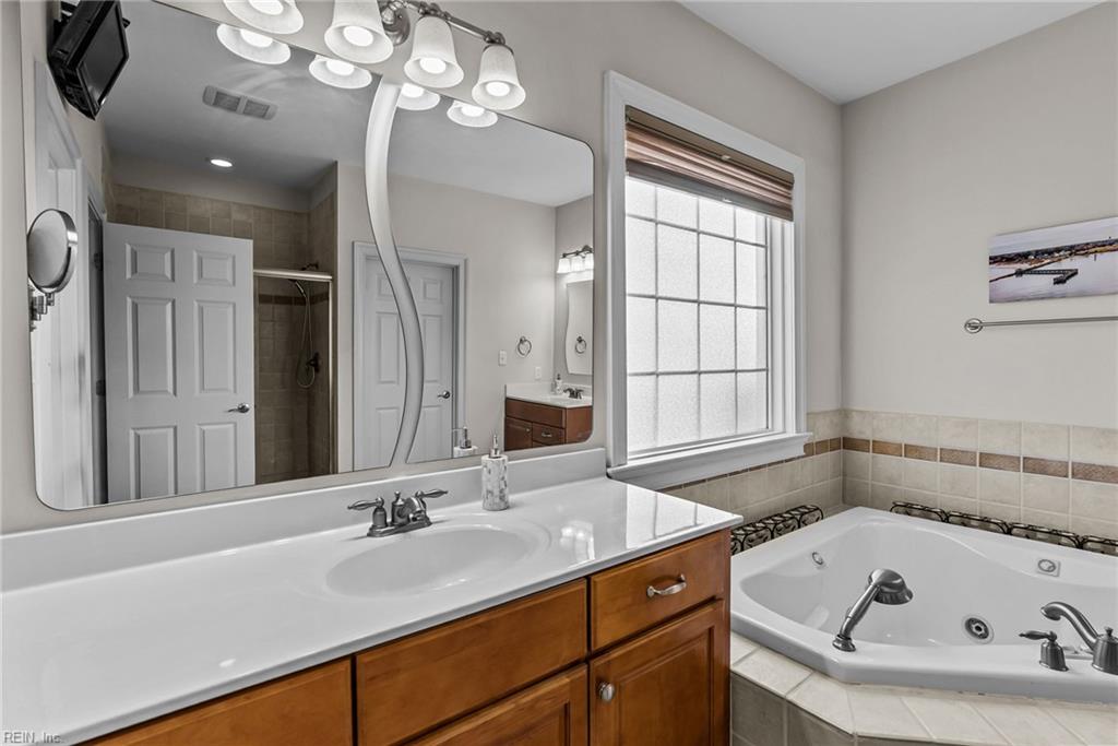 100 Short Hole Williamsburg VA 23188