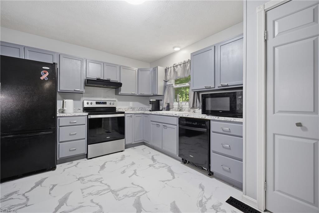 7133 Lord Carrington Drive Gloucester VA 23061