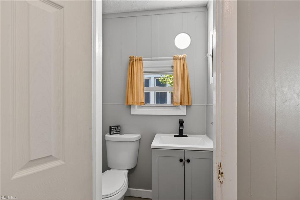 2010 Chestnut Avenue Newport News VA 23607