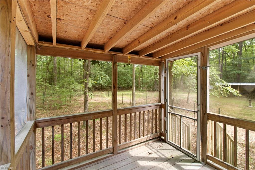7695 Wagon Run Road Gloucester VA 23061