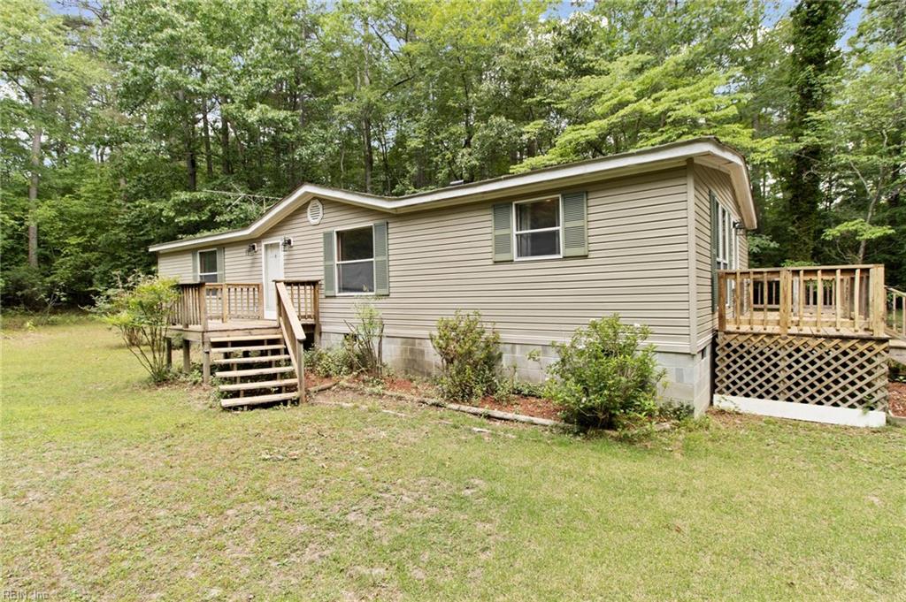 7695 Wagon Run Road Gloucester VA 23061