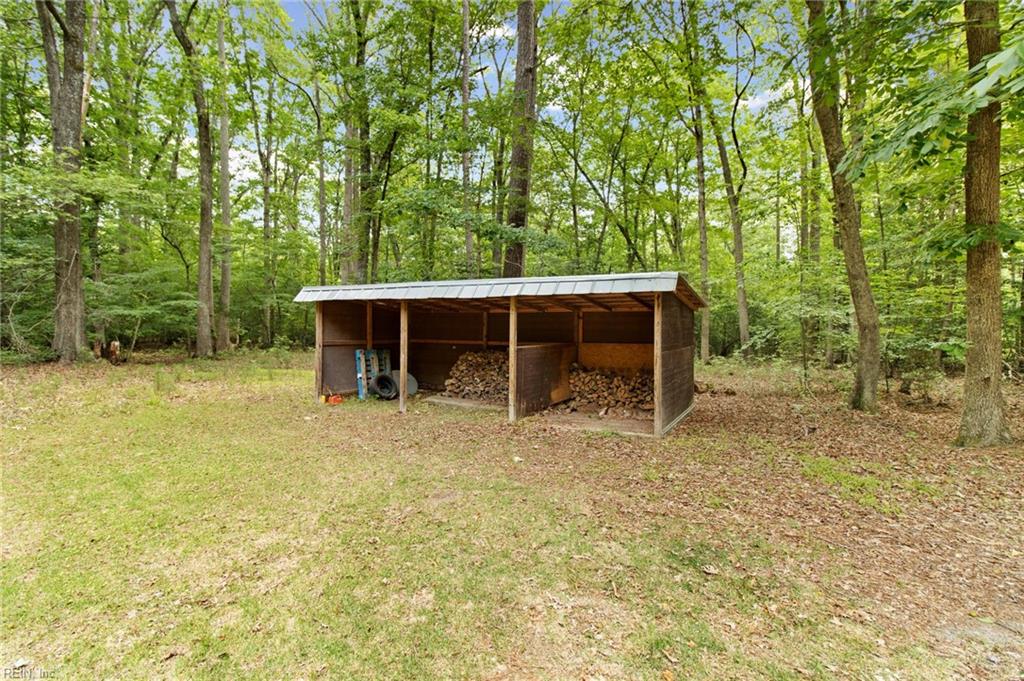 7695 Wagon Run Road Gloucester VA 23061