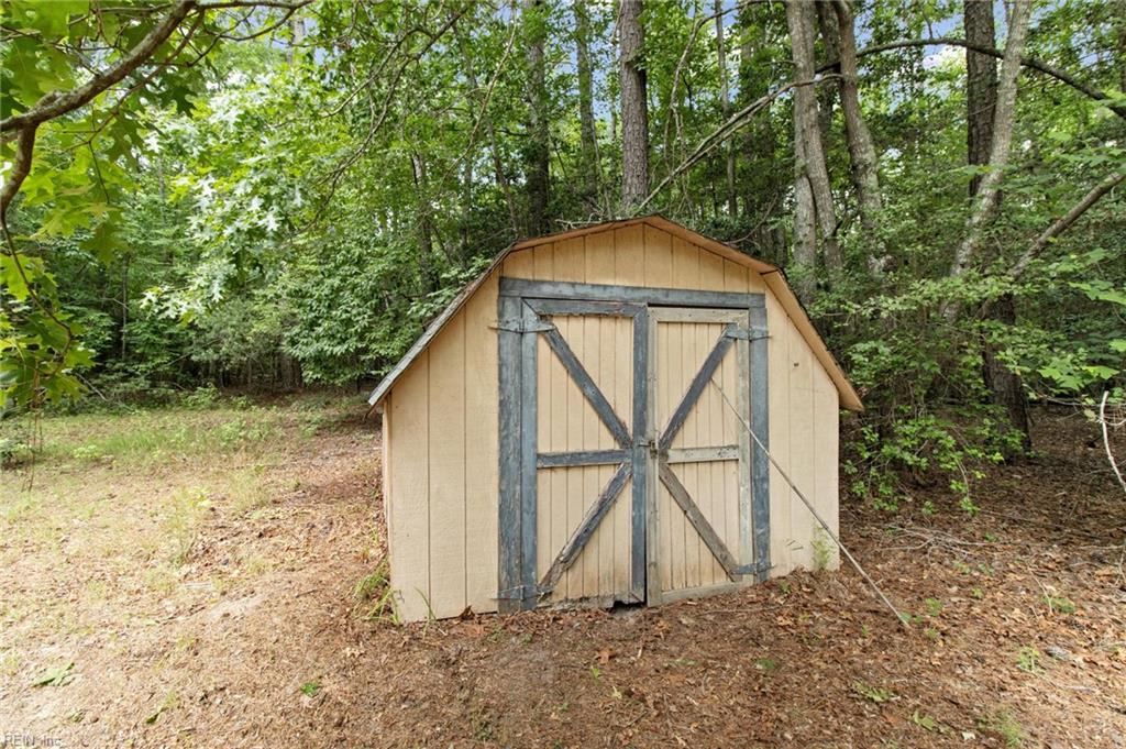 7695 Wagon Run Road Gloucester VA 23061