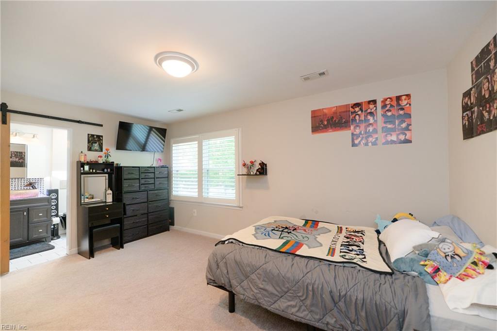 102 Stevens Court Yorktown VA 23693