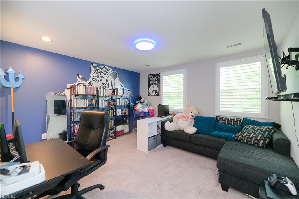 102 Stevens Court Yorktown VA 23693
