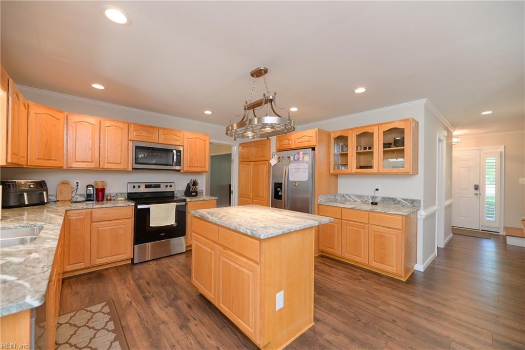 102 Stevens Court Yorktown VA 23693