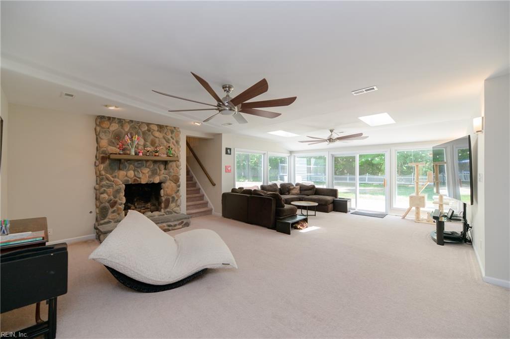 102 Stevens Court Yorktown VA 23693