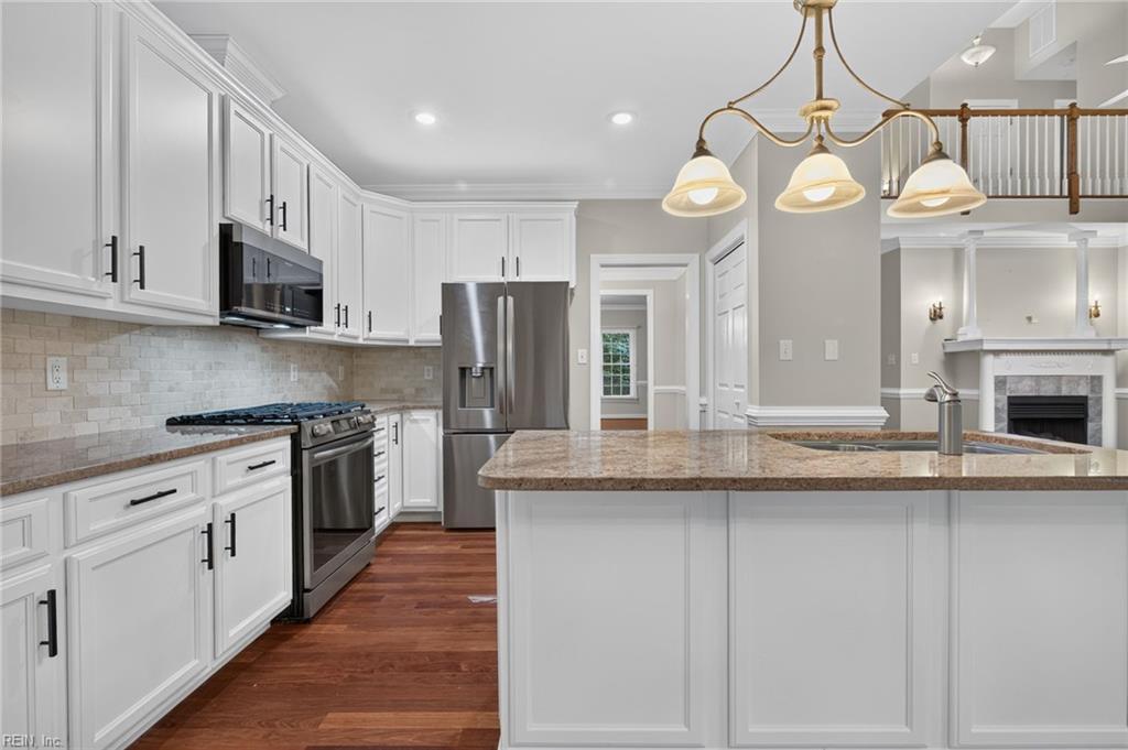 102 Clydeside Williamsburg VA 23188