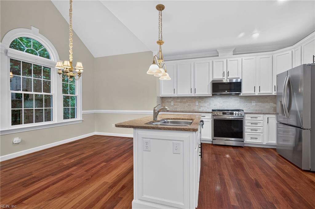 102 Clydeside Williamsburg VA 23188