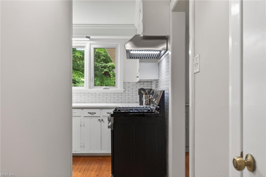 16 Oakland Drive Newport News VA 23601