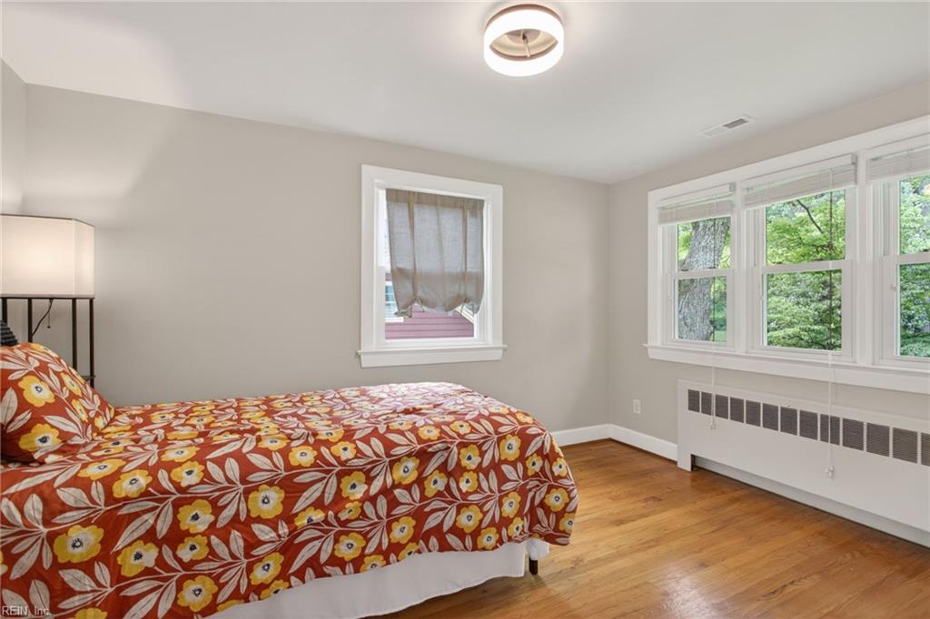 16 Oakland Drive Newport News VA 23601