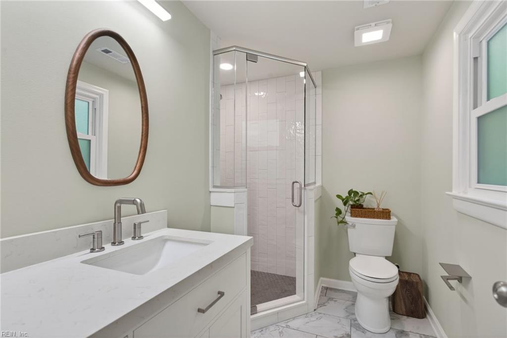 16 Oakland Drive Newport News VA 23601
