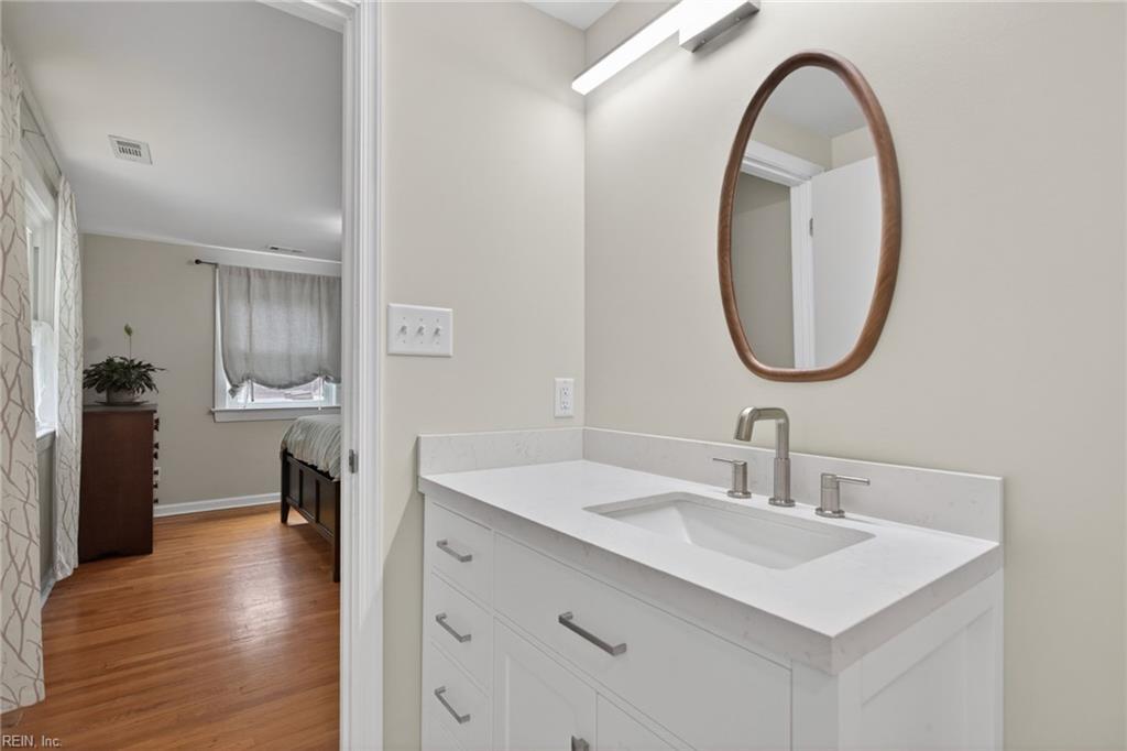 16 Oakland Drive Newport News VA 23601
