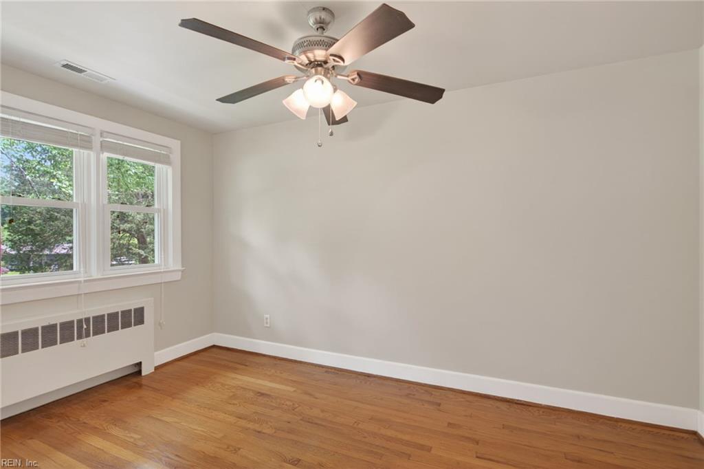 16 Oakland Drive Newport News VA 23601