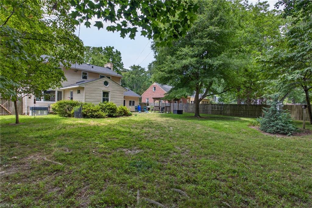 16 Oakland Drive Newport News VA 23601