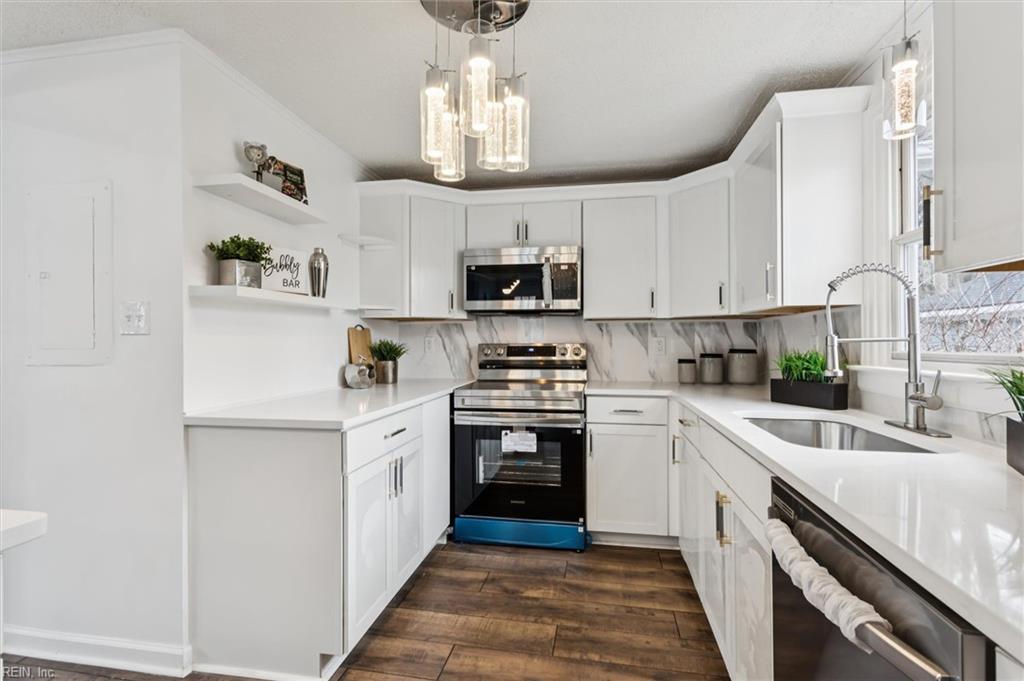 104 Cavalier Drive Yorktown VA 23692