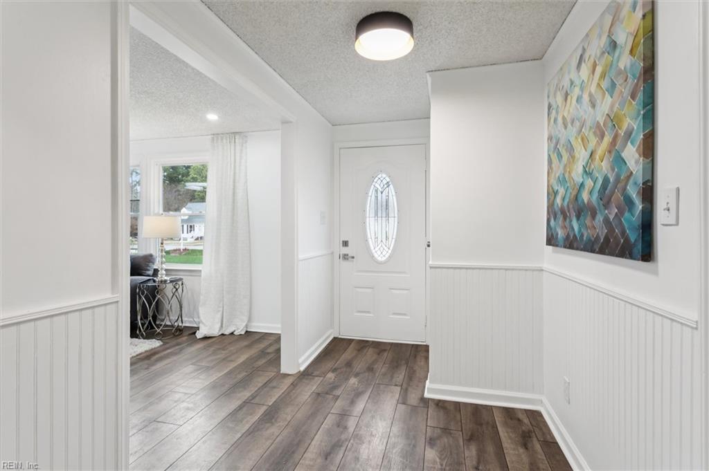 104 Cavalier Drive Yorktown VA 23692