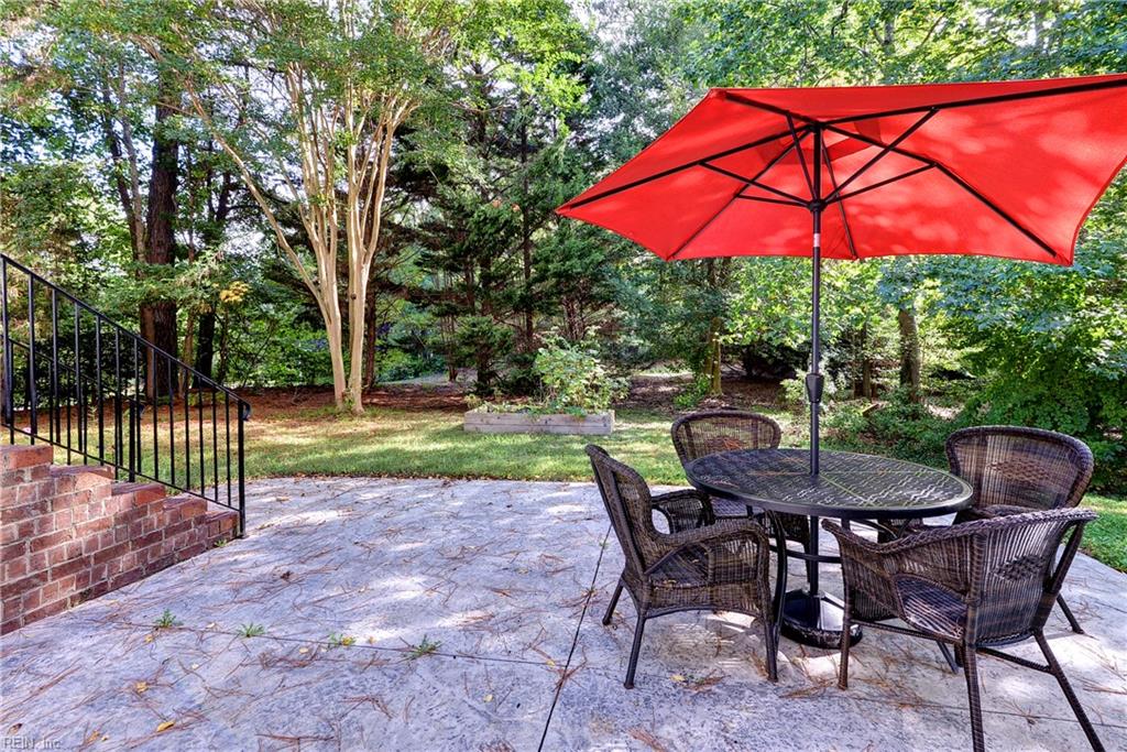 102 Ascot Williamsburg VA 23188
