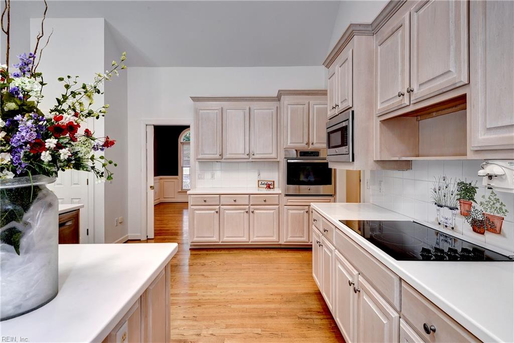100 Woodhall Spa Williamsburg VA 23188