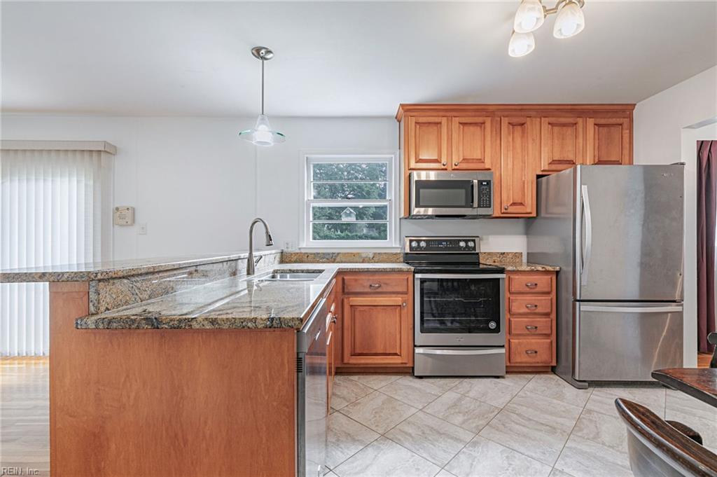 142 Linbrook Dr Drive Newport News VA 23602