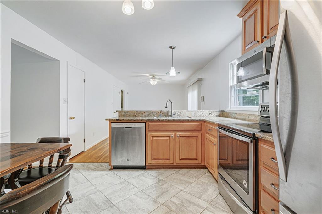 142 Linbrook Dr Drive Newport News VA 23602